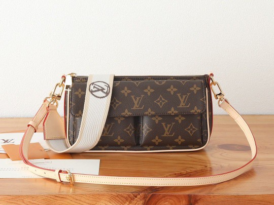 Louis Vuitton M43413-3